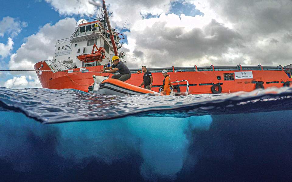 Εντυπωσιακά ευρήματα της υποβρύχιας αρχαιολογικής έρευνας στο ναυάγιο των Αντικυθήρων (Photos) - Media
