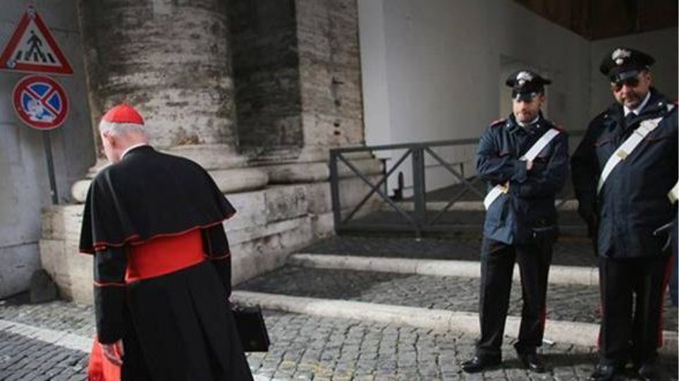 Η αστυνομία του Βατικανού κατέσχεσε έγγραφα και ηλεκτρονικές συσκευές της Αγίας Έδρας - Media