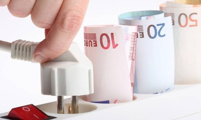 Ζούμε στην χώρα με το ακριβότερο ρεύμα στην Ευρώπη - Το επιβεβαιώνει και η... Ευρωπαϊκή Επιτροπή! - Media