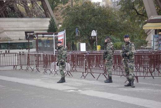 Σε συναγερμό η Γαλλία για το ενδεχόμενο αντεκδίκησης για το θάνατο του Μπαγνταντί - Media