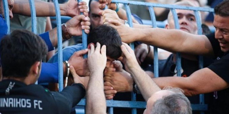 Παναθηναϊκός – Ξάνθη: Απεγκλωβισμός 10χρονου από τα κάγκελα της Ριζούπολης - Media