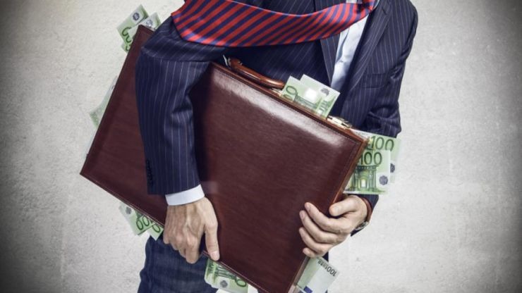 Τα δικαστήρια «σβήνουν» σωρηδόν τα φορο-πρόστιμα των πλουσίων! - Media