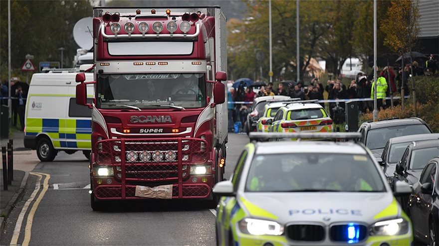 Τραγωδία στο Έσεξ: Σε κομβόι με άλλα δυο οχήματα το «φορτηγό του θανάτου» - Media