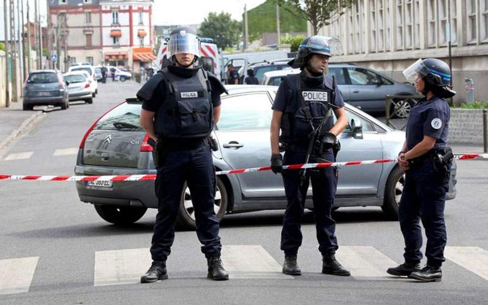 Γαλλία: Φάρσα για βόμβα και «ομηρεία» αναστάτωσε ένα λύκειο στη Μιλούζ - Media