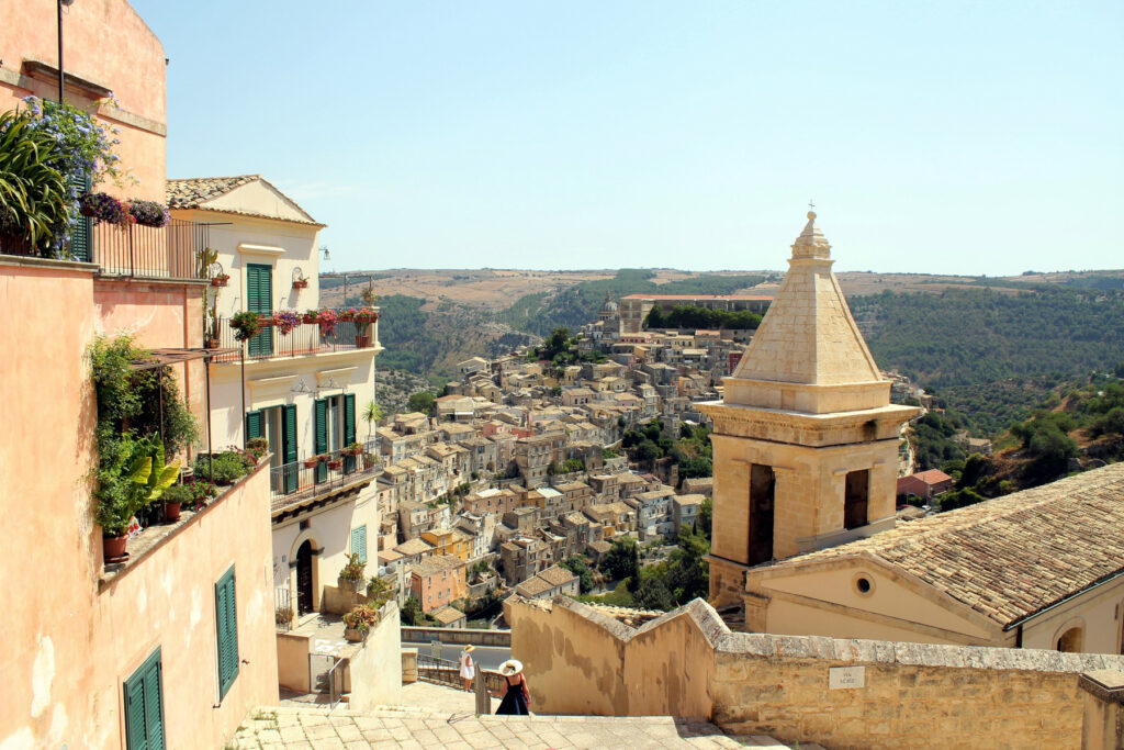 Η όμορφη πόλη στην Σικελία με τα σπίτια αξίας 1€ (Photos) - Media
