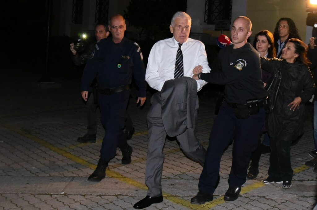 Παραμένει στις φυλακές ο Γιάννος Παπαντωνίου - Media