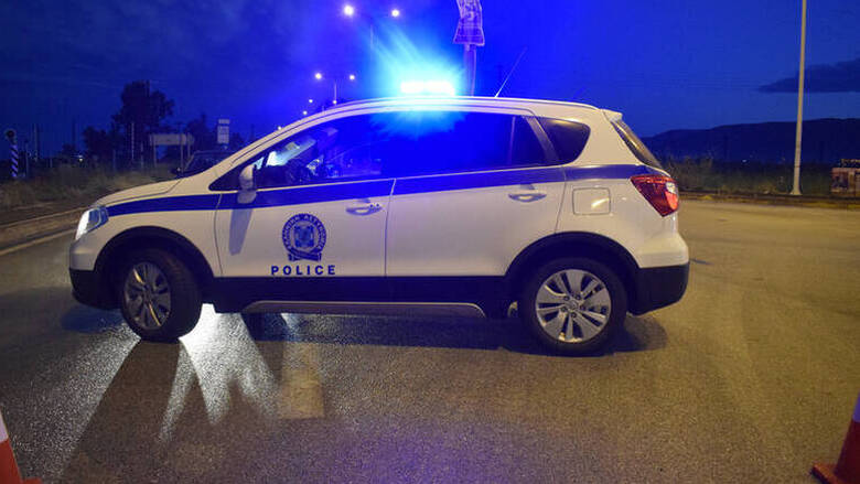 Κινηματογραφική καταδίωξη στην Εγνατία Οδό - 22χρονος μετέφερε 40 μετανάστες - Media