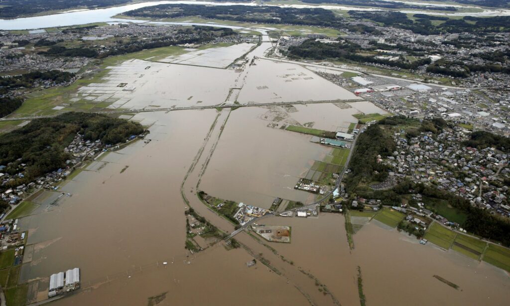 Ιαπωνία: Τουλάχιστον οκτώ νεκροί από τις καταρρακτώδεις βροχές - Media