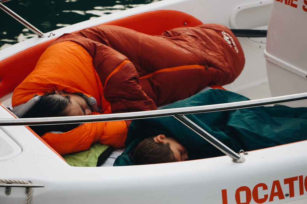 Μυτιλήνη: Διασώθηκε ακυβέρνητη πλαστική βάρκα με 27 Αφρικανούς - Media