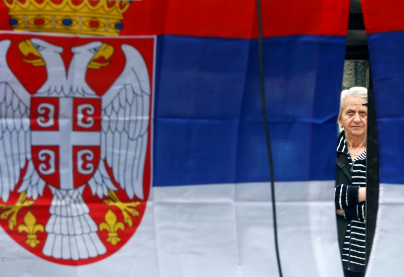 Η «ρωσική αρκούδα» κατεβαίνει στα Βαλκάνια: Στο Βελιγράδι ο Μεντβέντεφ - Media