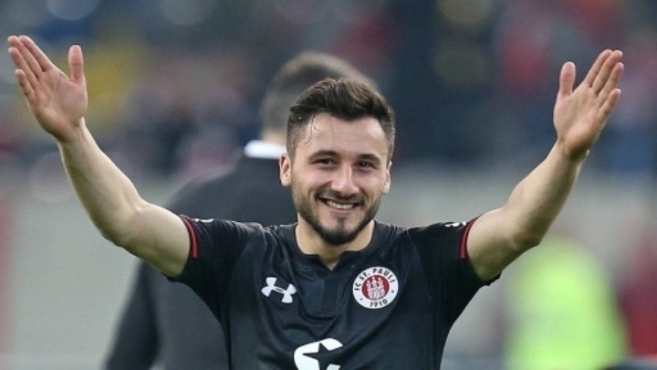 «Πατρική» στοργή στην ομάδα του Ερντογάν για τον Τούρκο ποδοσφαιριστή που έστειλε στο «καλό» η St. Pauli - Media