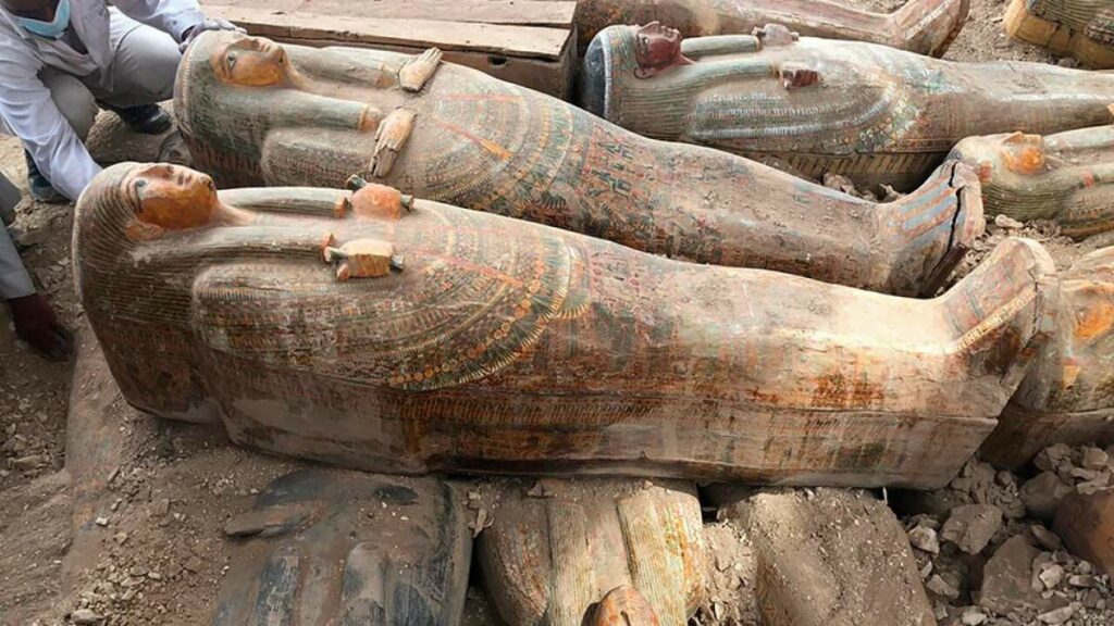 Αίγυπτος: Τριάντα σαρκοφάγοι του 10ου π.Χ. αιώνα ανακαλύφθηκαν κοντά στο Λούξορ - Media
