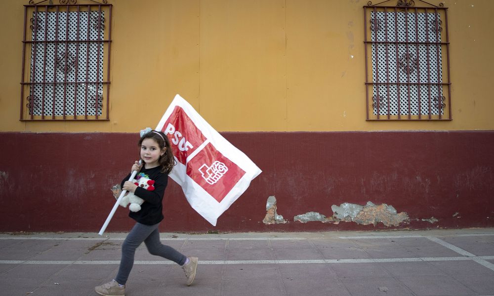 Ισπανία: Σταθερά πρώτοι οι Σοσιαλιστές, σύμφωνα με δημοσκόπηση της El Mundo - Media