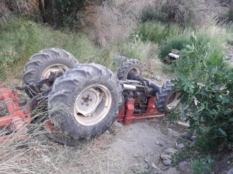 Έπεσε σε γκρεμό με το τρακτέρ του – Τον βρήκαν νεκρό μετά από ώρες - Media