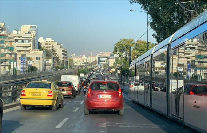 Συνεχίζει τα δοκιμαστικά δρομολόγια το τραμ στον Πειραιά - Media