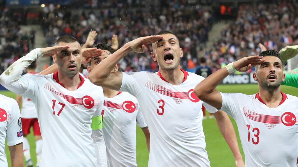 Στο στόχαστρο της UEFA Tουρκία και Βουλγαρία για τα αίσχη - Media
