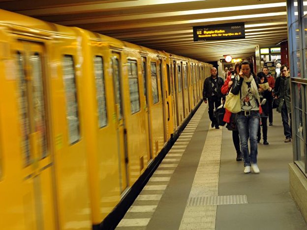 Βερολίνο: Έριξαν στις ράγες του μετρό Ιρανό που προσπάθησε να σταματήσει επίθεση σε ΑΜΕΑ - Media