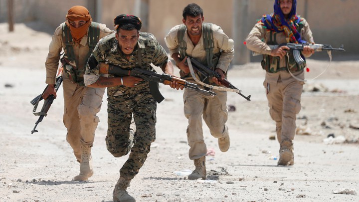 Οι Κούρδοι αντιστέκονται: Πέντε Τούρκοι στρατιώτες τραυματίστηκαν στη Συρία - Media
