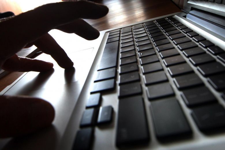 Με ταχύτερες συνδέσεις θα «σερφάρουν» στο διαδίκτυο πάνω από 1 εκατ. μαθητές στα σχολεία όλης της χώρας - Media