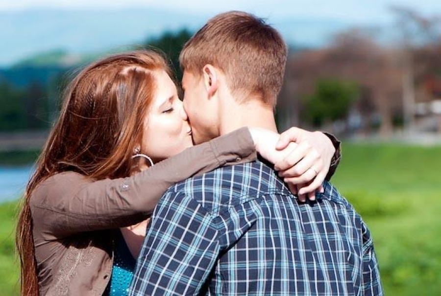 Έρευνα - σοκ για τα Ελληνόπουλα: Σεξ από τα 15 και χωρίς προφυλάξεις - Media