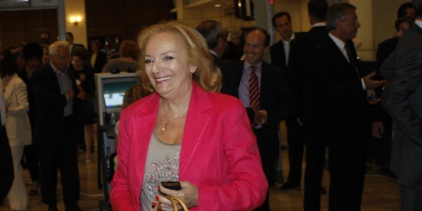 ΣΥΡΙΖΑ: Στην Κεντρική Επιτροπή Ανασυγκρότησης η Ρεγγίνα Βάρτζελη - Media