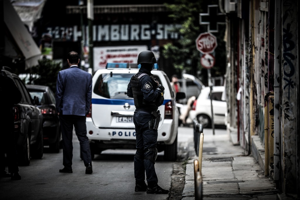 Επεισόδια στα Εξάρχεια: Δύο προσαγωγές - Media