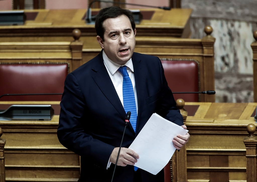 Μηταράκης: Το νέο ασφαλιστικό σταματάει τις υπέρογκες εισφορές - Media