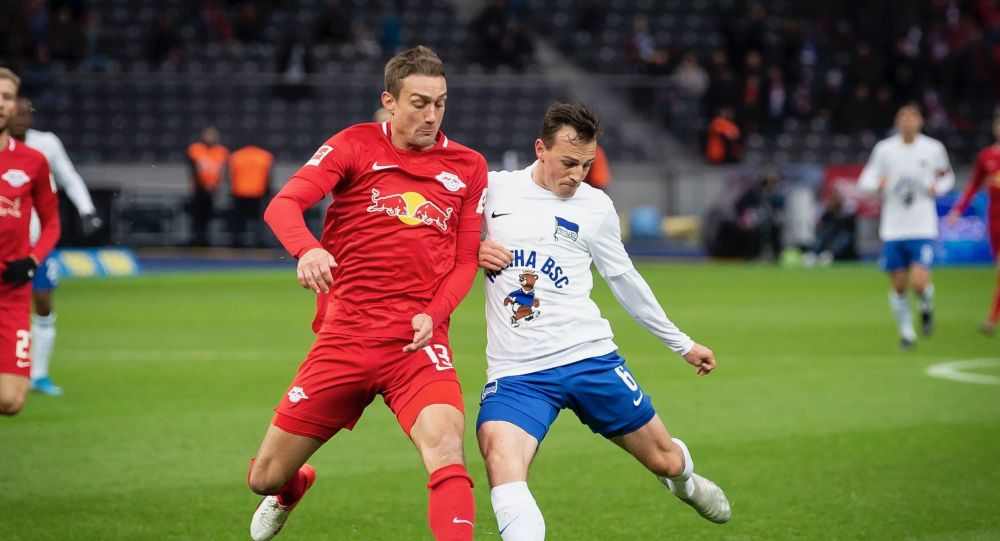 Η Χέρτα Βερολίνου... έριξε ξανά το Τείχος τριάντα χρόνια μετά (Video) - Media