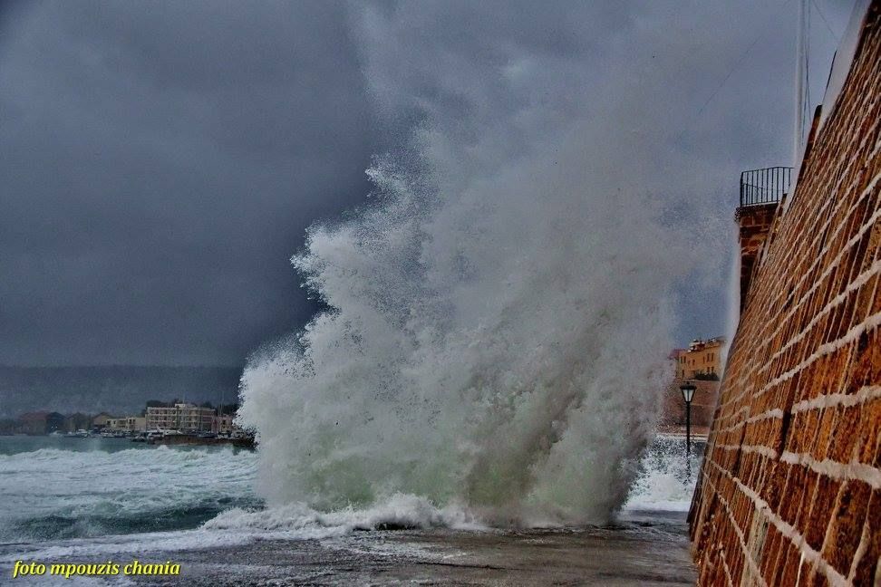 Νεκρός ψαράς στη θάλασσα στο Αντίρριο - Media