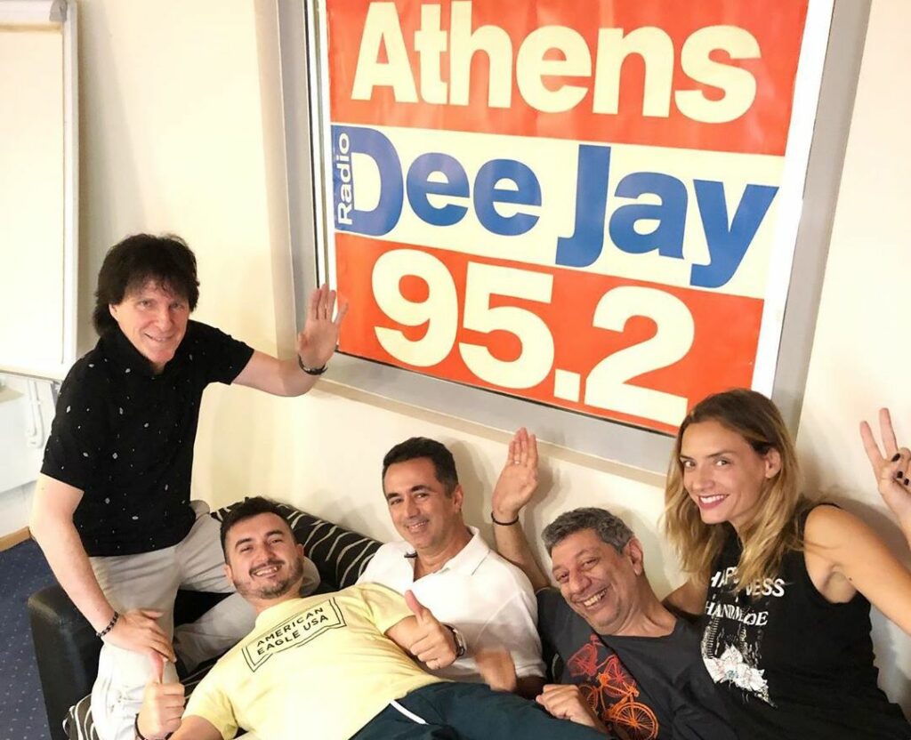 Ποιοι ραδιοφωνικοί σταθμοί της Αθήνας «σαρώνουν» - Τι δείχνουν οι μετρήσεις  - Media