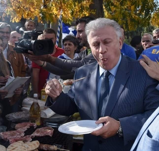 Και ο Ψωμιάδης στο «μπάρμπεκιου» των ακροδεξιών στα Διαβατά - Media