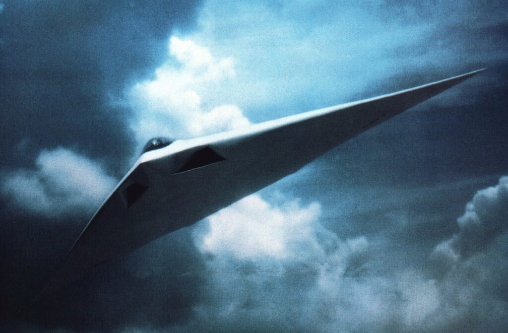 Το «καταραμένο» stealth αεροπλάνο των ΗΠΑ που «σκότωσε» ο Ντικ Τσένι (Photos) - Media