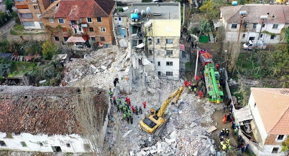 Αλβανία: Η στιγμή του σεισμού των 5,3R - Τρόμος μπροστά στις κάμερες (Video) - Media