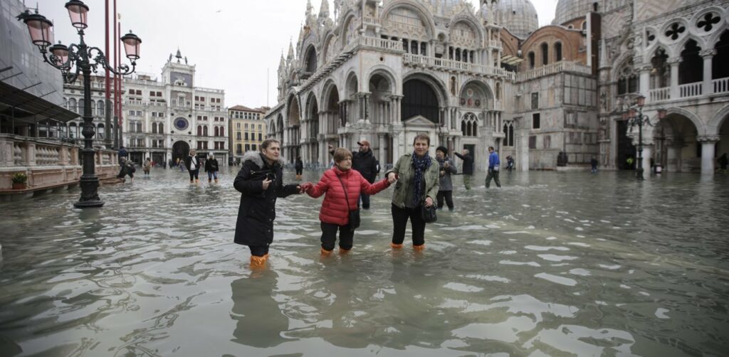 Ιταλία: Σε κατάσταση έκτακτης ανάγκης κηρύχθηκε η Βενετία - Media