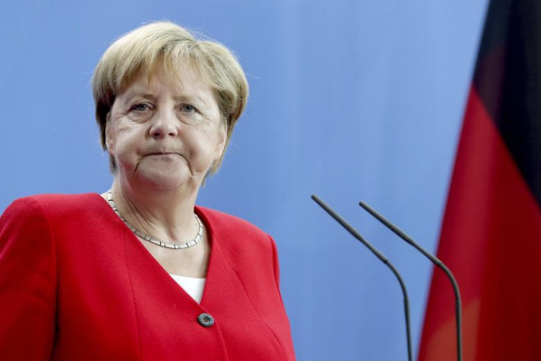 Μέρκελ: Αν ζούσα στη λαοκρατική δημοκρατία της Γερμανίας θα είχα πάρει σύνταξη και θα γύριζα τον κόσμο - Media
