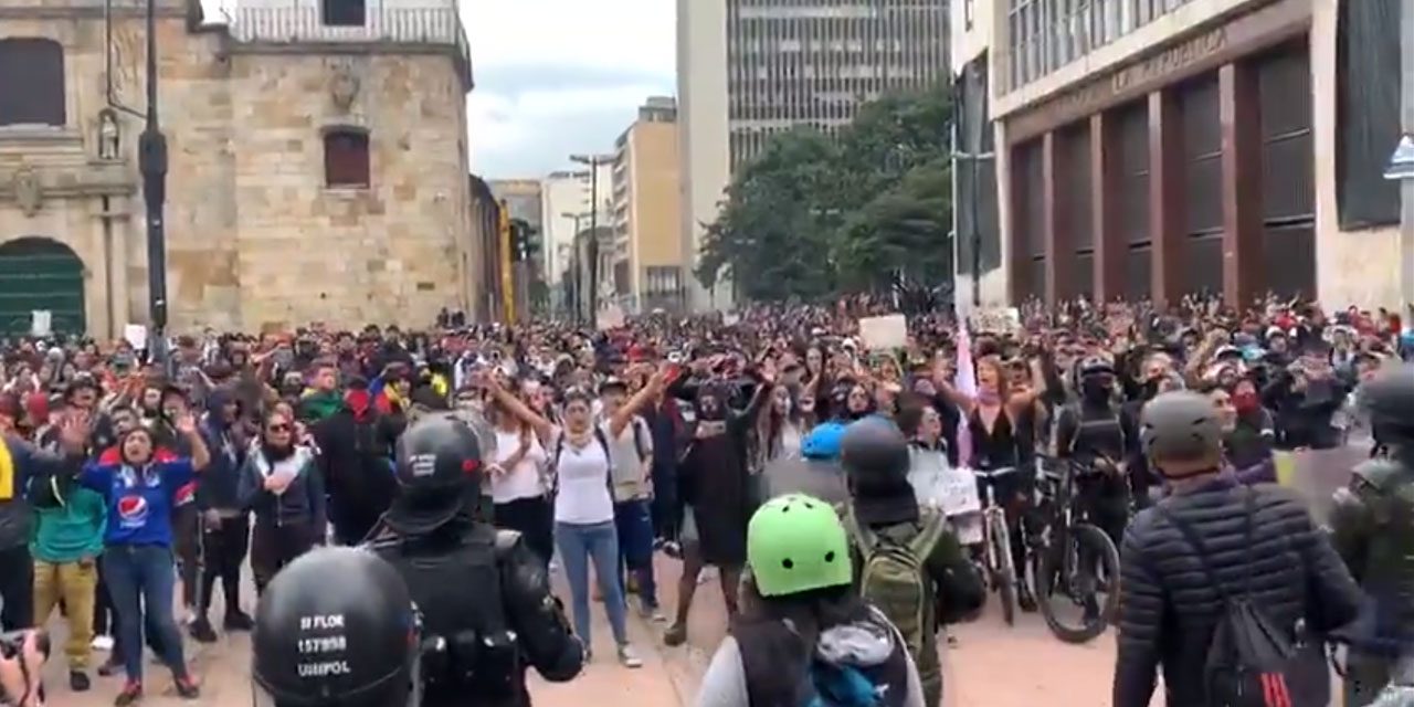 Κολομβία: Νέες διαδηλώσεις εναντίον του προέδρου Ιβάν Ντούκε (Video) - Media
