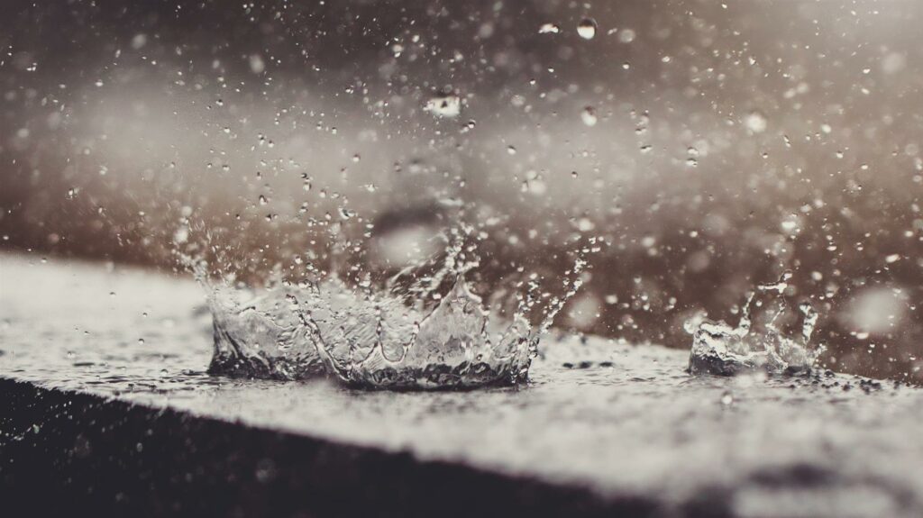 Ισχυρές βροχοπτώσεις στην Κρήτη - Σε Ρέθυμνο και Χανιά τα περισσότερα προβλήματα  - Media