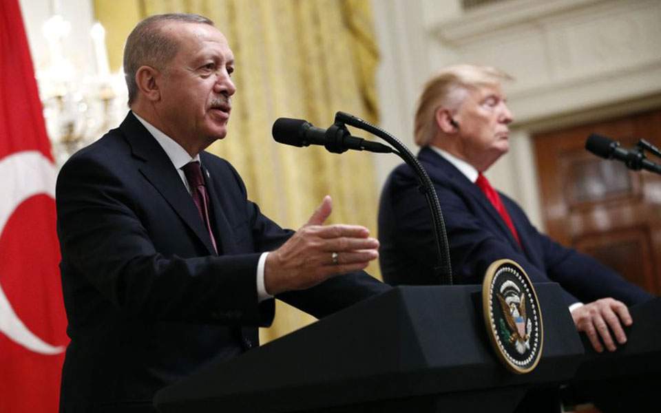 «Απόλυτος» Ερντογάν για S-400: Ξεκαθάρισα στον Τραμπ ότι δεν θα κάνουμε πίσω - Media