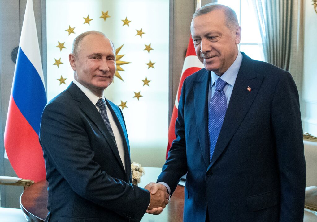 Καταδικάζει Ερντογάν ο Πούτιν για την επέμβαση στη Λιβύη - Media