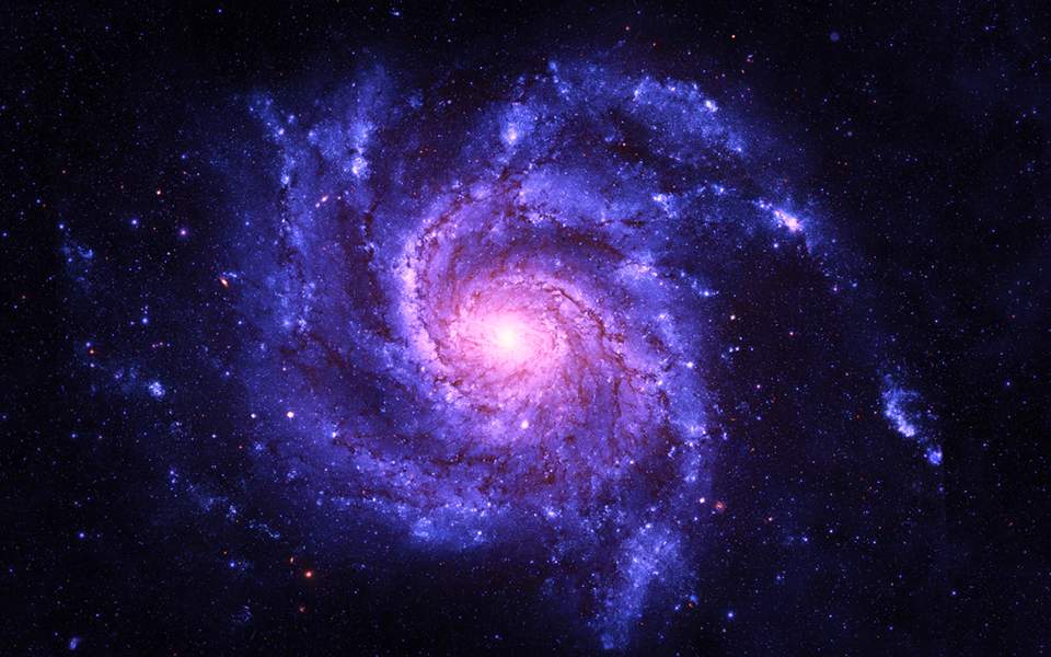 Ανακαλύφθηκε ο πρώτος γαλαξίας με τρεις μαύρες τρύπες στο κέντρο του - Media