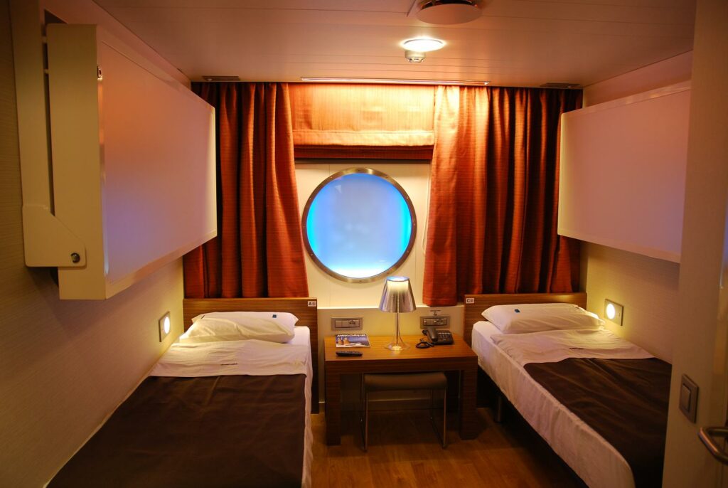 Σούδα - Πειραιάς: Τη βρήκαν νεκρή στην καμπίνα του πλοίου - Media