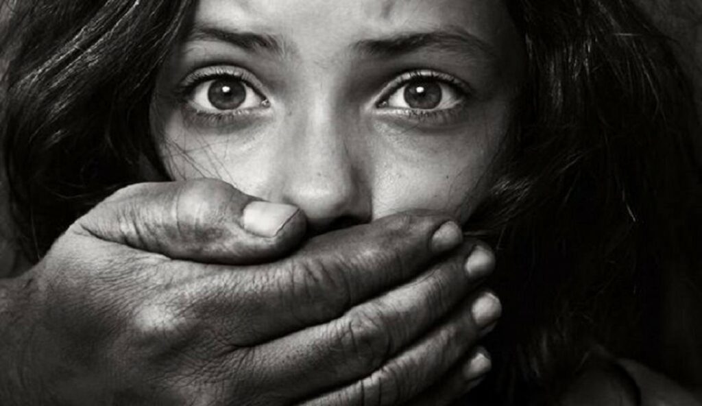 «Γροθιά στο στομάχι» από τα Τρίκαλα: 450 κακοποιημένες γυναίκες μέσα σε 5 χρόνια - Media