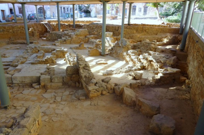 Κρήτη: Η ανθρωποθυσία στον Λόφο Καστέλι και η σχέση με το ενεργό σεισμικό ρήγμα (Photos) - Media