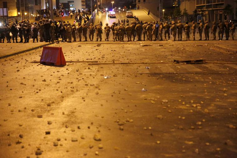 Λίβανος: Δεύτερη συνεχόμενη νύχτα βίας με συγκρούσεις και πυρά στη Βηρυτό (Video) - Media