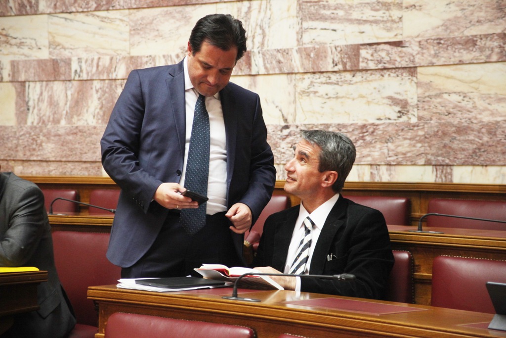 Λοβέρδος: Ο Άδωνις είναι ο μικρός μου αδελφός (Video) - Media