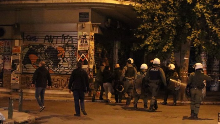 Στον εισαγγελέα οι 32 συλληφθέντες από τα χθεσινά επεισόδια στα Εξάρχεια - Media