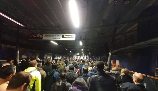 Λονδίνο: Η σκόνη έκλεισε σταθμούς στο μετρό  - Media