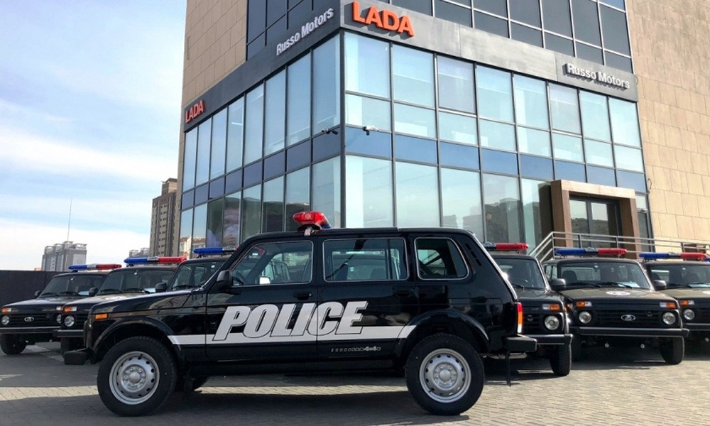 Η Μογγολία αγόρασε περιπολικά Lada Niva! - Media