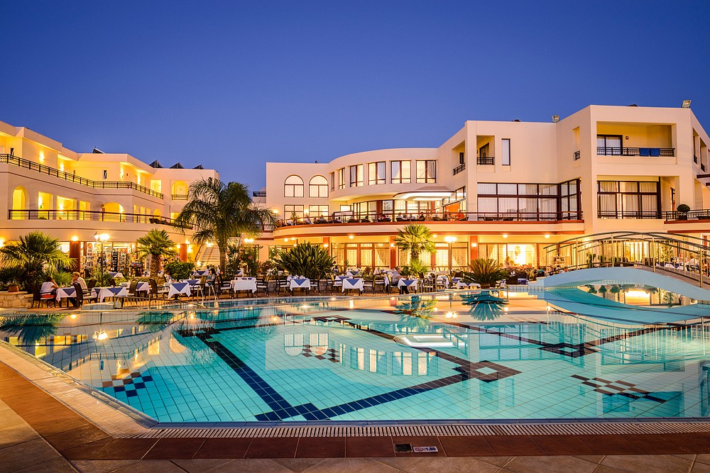 «Πωλητήριο» σε 135 ξενοδοχεία της Κρήτης - Media