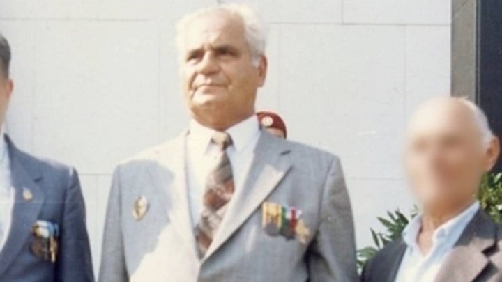 Σοκάρουν οι αποκαλύψεις για την υπόθεση δολοφονίας του Σαμιώτη ήρωα πολέμου - Τι είπε η σύντροφος του δράστη - Media